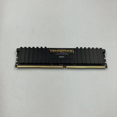 【なんば店】中古  PC4-21300 16GB デスクトップ用(DDR4-2666) 135638 