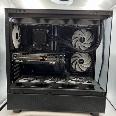 【新潟店】中古  自作PC(Core i7-14700KF/32GB/SSD1TB/なし/RX7800XT 16GB/OSなし) 3290007374 