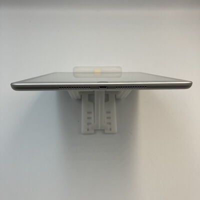【新潟店】中古  Apple iPad 10.2インチ（第9世代/2021）Wi-Fi 64GB シルバー MK2L3J/A 147566 