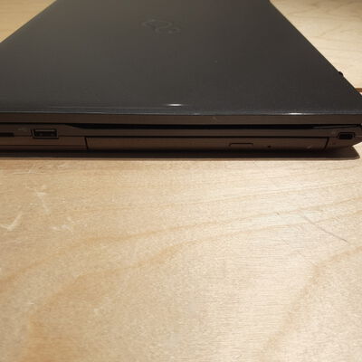 【鹿児島店】中古  FMV　A53C2BH(i7-8550U/8GB/SSD500GB/W11H) 4700001033 