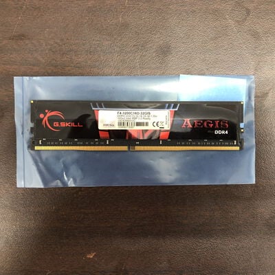 【福山ココローズ店】中古  PC4-25600 16GB デスクトップ用(DDR4-3200) 140728 