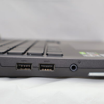 【通販センター】中古  ASUS ROG Strix G17 G713RW G713RW-R76R3070T(AMD Ryzen 7 6800H/32GB DDR5 (PC5)/SSD1TB/なし/NVIDIA GeForce RTX 3070 Ti 8GB Laptop GPU/17.3/2560x1440/Wi-Fi/W11H64 MAR) 194579 