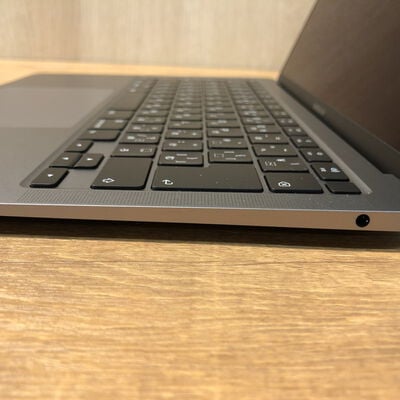 【姫路店】中古  Apple MacBook Air 13インチ (i5 1.1GHz/16GB/256GB) シルバー Touch ID True Tone Magic keyboard搭載モデル CTO (Early 2020) 3430005942 