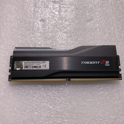 【甲府飯田店】中古  PC5-54400 16GB デスクトップ用 4720001797 