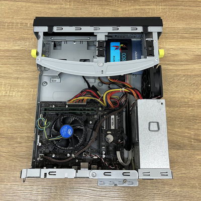 【津ラッツ店】中古  THIRDWAVE Slim Knight (Intel Celeron G4900 3.10GHz/8GB/SSD128GB/なし/オンボード/W11H64 MAR) 1000804019 185056 