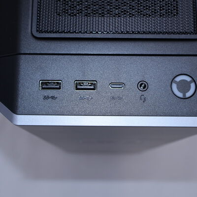 【通販センター】中古  Lenovo LOQ Tower 26ADR10  ルナグレー(AMD Ryzen 7 8745HX/16GB/SSD512GB/なし/NVIDIA GeForce RTX 5060 8GB/Wi-Fi/W11H64) 187952 