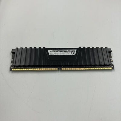 【なんば店】中古  PC4-21300 16GB デスクトップ用(DDR4-2666) 135638 