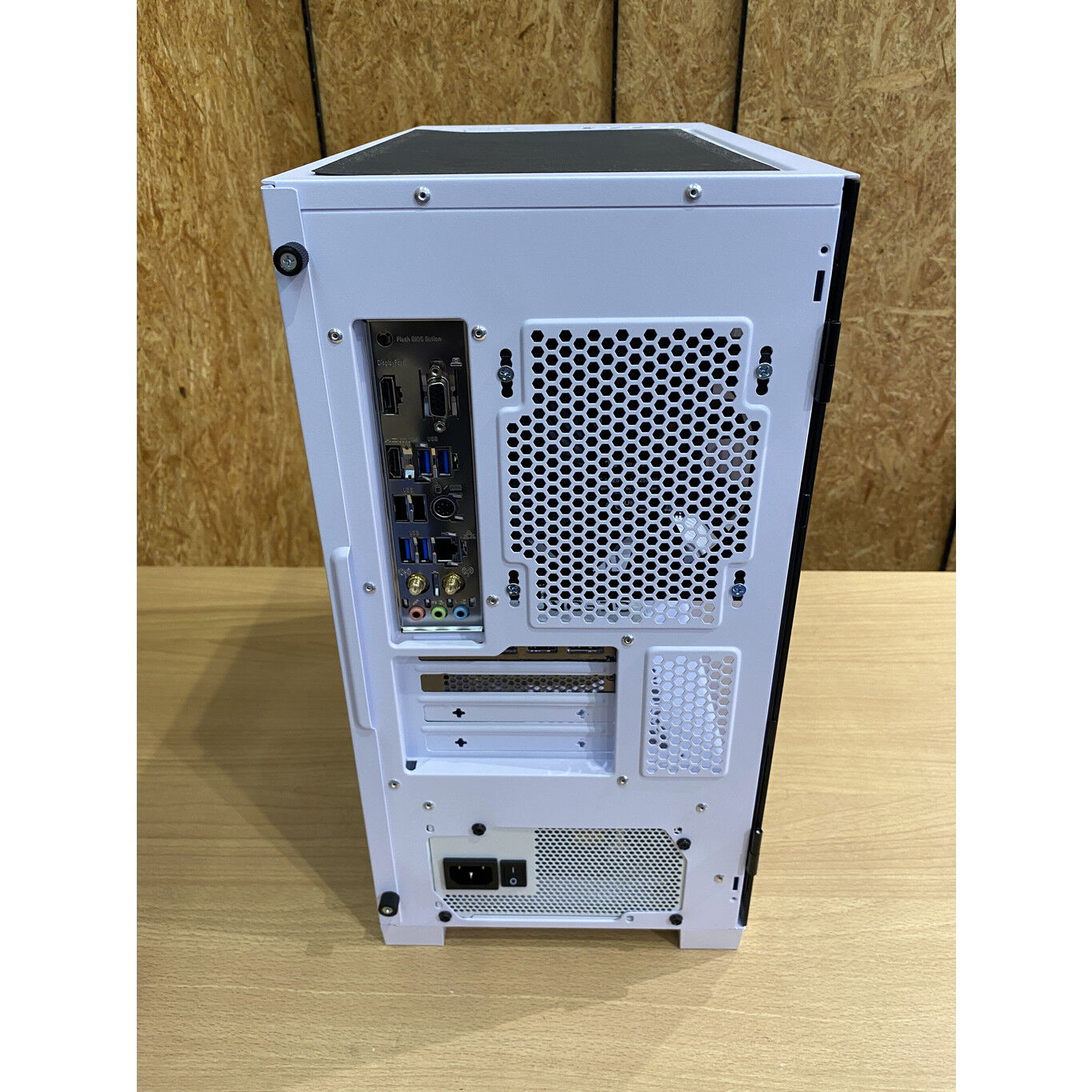 中古 オリジナルPC(Ryzen 7 5700/32GB/SSD1TB/RTX4060) 4510003101