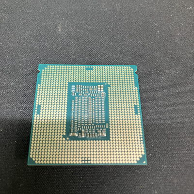 【大宮店】中古  INTEL Core i7 8700K (1151/3.70GHz/12M/C6/T12) 136197 