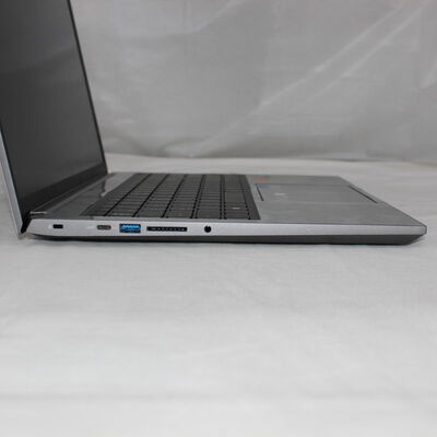 【通販センター】中古  THIRDWAVE raytrek R6-RL(Intel Core i7 13700H/32GB/SSD1TB/なし/NVIDIA GeForce RTX 4060 8GB Laptop GPU/17.3/2560x1600/Wi-Fi/W11H64 MAR) 180639 