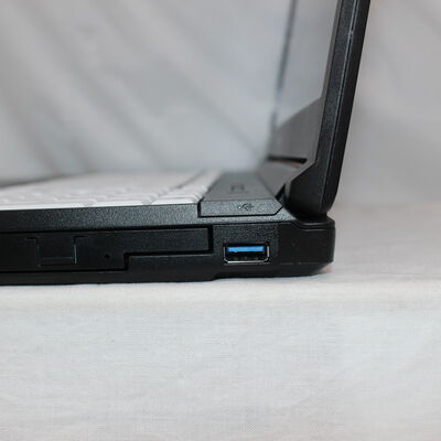 【通販センター】中古  FUJITSU LIFEBOOK A5511/G(Intel Core i5 1145G7 2.60GHz/16GB DDR4/SSD256GB/MULTI/オンボード/15.6/1920x1080/GbE/Wi-Fi/WEBCAM/W11H/VBT) 196529 
