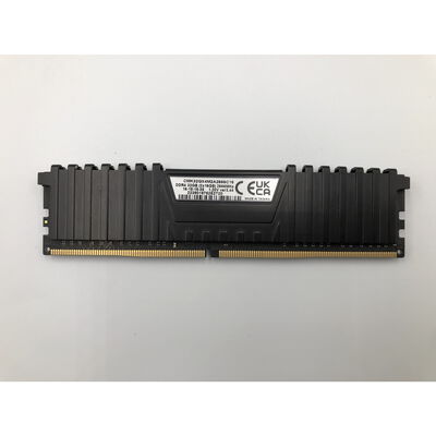【水戸赤塚店】中古  PC4-21300 16GB デスクトップ用(DDR4-2666) 135638 