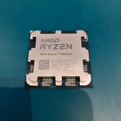【鹿児島店】中古  AMD Ryzen 7 7800X3D (AM5/4.2/104M/C8/T16/120W) 157139 