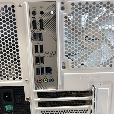 【宇都宮鶴田店】中古  Astromeda デスクトップパソコン (Ryzen 7 7800X3D/32GB/SSD2TB/RTX4070Ti SUPER/W11H) 5280000826 