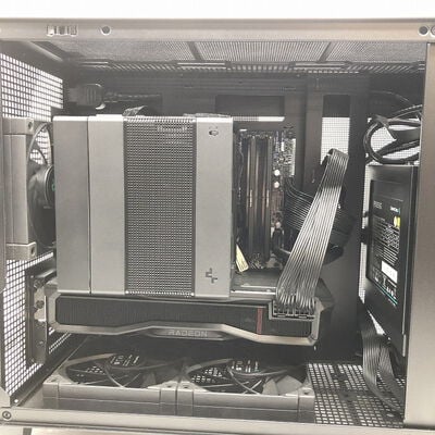 【宇都宮鶴田店】中古  自作PC(Ryzen 7 7800X3D/32GB/SSD2TB/RX7900XT) 5280001781【8/27値下げ!】 