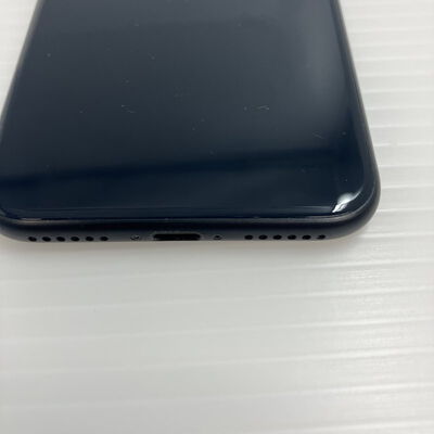 【秋葉原本店】中古  【国内版SIMフリー】Apple iPhoneSE 4.7インチ (第3世代) 256GB (ミッドナイト) MMYJ3J/A 154869 