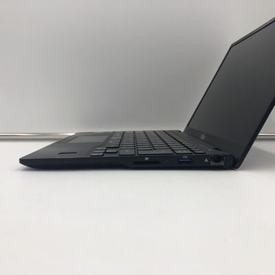 【福井日之出店】中古  FUJITSU U9311/F(i5-1145G7/4GB/SSD256GB/W11P) 5200000894 