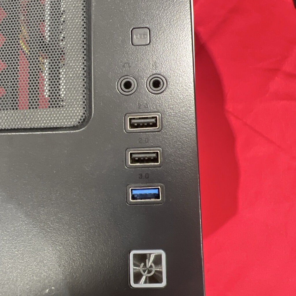 中古 自作PC(i7 11700/16GB/SSD256GB+500GB+HDD1TB/なし/NVIDIA