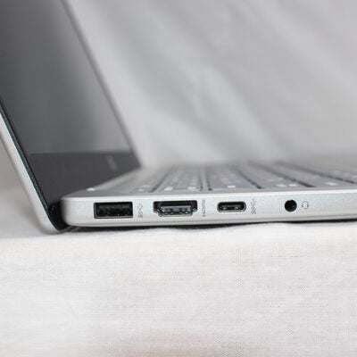 【通販センター】中古  HP Laptop 14-em005AU(AMD Ryzen 5 7530U/16GB DDR4 (PC4)/SSD500GB/なし/オンボード/14/1920x1080/Wi-Fi/W11H64 MAR) 199700 