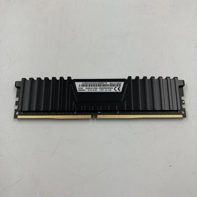 【なんば店】中古  PC4-21300 16GB デスクトップ用(DDR4-2666) 135638 