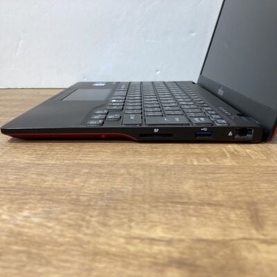 【富山本郷店】中古  Fujitsu　LIFEBOOK UH09/E3　（i7-1165G7/DDR4 8GB/SSD256GB/オンボード/Win11PRO） 4760001336 