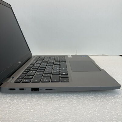 【京都店】中古  DELL Latitude 5330 (Core i7-1265U/16GB/SSD512GB/なし/オンボード/13.3/1920x1080/W10P) 3180006588 