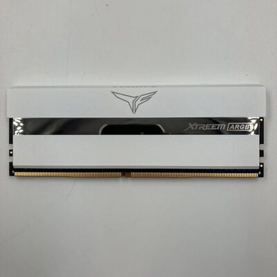 【なんば店】中古  PC4-28800 8GB デスクトップ用(DDR4-3600) 140733 