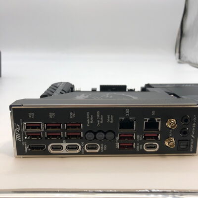 【大分店】中古  MSI MPG X870E CARBON WIFI (X870E ATX AM5 DDR5) 172198 