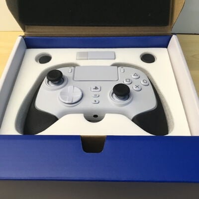 【博多店】中古  Razer Wolverine V2 Pro(RZ06-04710100-R3A1) 3210012068 
