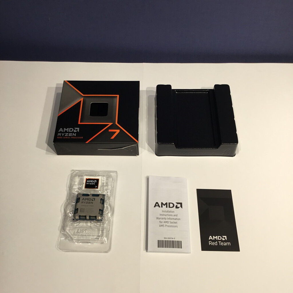 中古 AMD Ryzen 7 9700X (AM5/3.8GHz/40M/C8/T16/65W) 4560001240