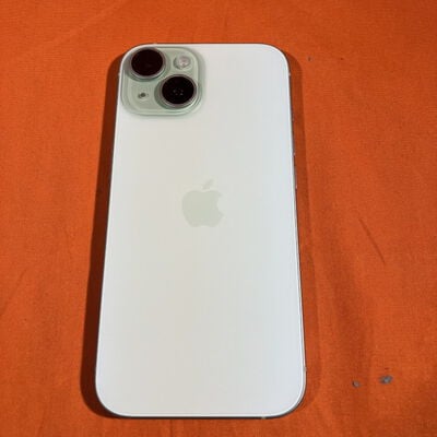 【なんば店】中古  【docomo版SIMフリー】Apple iPhone15 無印 128GB グリーン MTMM3J/A 161080 