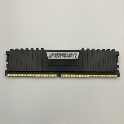【秋葉原本店】中古  PC4-21300 8GB デスクトップ用(DDR4-2666) 126165 