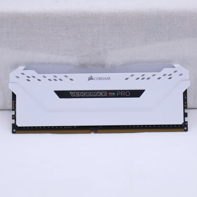 【通販センター】中古  PC4-25600 8GB デスクトップ用(DDR4-3200) 140727 