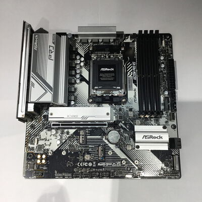 【松山環状枝松店】中古  ASRock A620M Pro RS (A620 AM5 mATX DDR5) 4560001320 