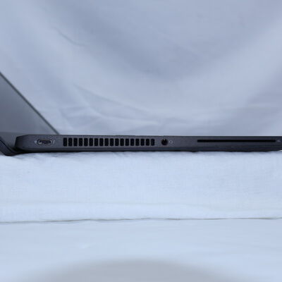 【通販センター】中古  DELL Latitude 7330(Intel Core i7 1265U/16GB DDR4 (PC4)/SSD512GB/なし/オンボード/13.3/1920x1080/Wi-Fi/W11H64 MAR) 201708 