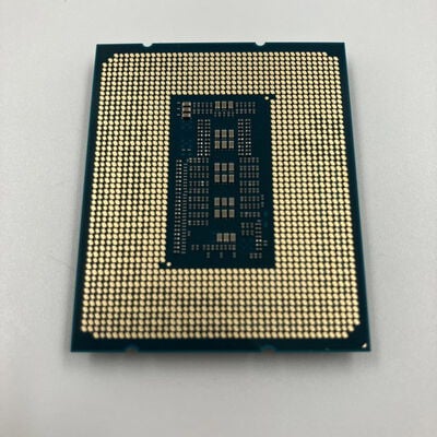 【なんば店】中古  INTEL Core i7 13700F (1700/2.1G/30M/C16/T24) 154211 