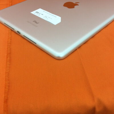 【なんば店】中古  Apple iPad 10.2インチ (第7世代/2019) Wi-Fi 32GB シルバー MW752J/A 141662 