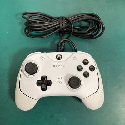 【富山本郷店】中古  Razer Wolverine V2 MW (RZ06-03560200-R3M1) 4920000610 