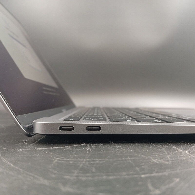 MacBookAir M1 13インチ 256GB / 8GB スペースグレイ MacBook Air 13 インチ (2018) スペースグレイ - Core i5 1.6