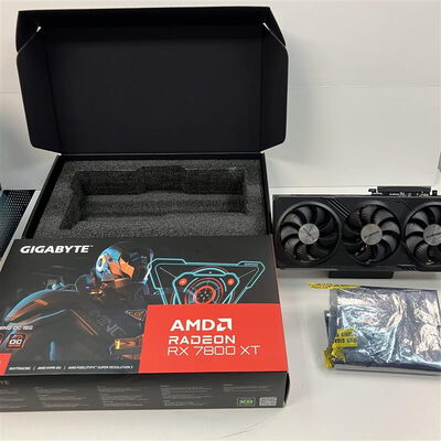 【仙台店】中古  GIGABYTE GV-R78XTGAMING OC-16GD (RX7800XT 16GB) 162726 