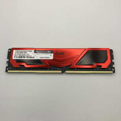【秋葉原本店】中古  PC4-21300 16GB デスクトップ用(DDR4-2666) 135638 