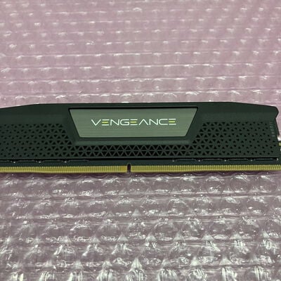 【町田店】中古  PC5-44800 32GB デスクトップ用 149157 