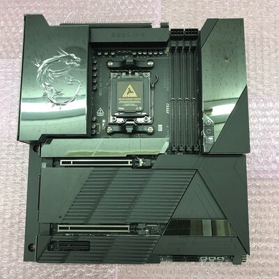 【なんば店】中古  MSI MEG X870E GODLIKE (X870E E-ATX AM5 DDR5) 175338 
