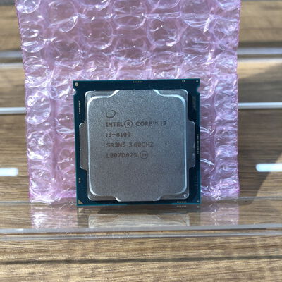 【姫路店】中古  INTEL Core i3 8100 (1151/3.60GHz/6M/C4/T4) 136202 