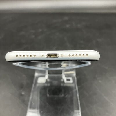 【大須店】中古  【docomo】Apple iPhoneSE 4.7インチ (第2世代/2020) 64GB (ホワイト) MX9T2J/A 142464 