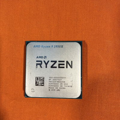 【なんば店】中古  AMD Ryzen 9 3950X (AM4/3.5/72M/C16/T32/105W) 141561 
