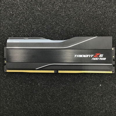 【白山FM松任店】中古  PC5-44800 16GB デスクトップ用(DDR5-5600) 149153 