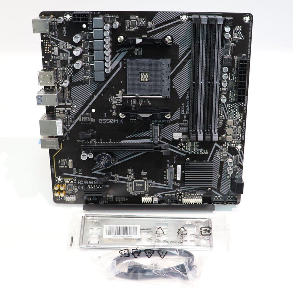 【送込】中古PCケースM-ATXmicro+マザボB365M DS3H＋CPU 送込】中古PCケースM-ATXmicro+マザボB365M DS3H＋CPU 送込】中古PC