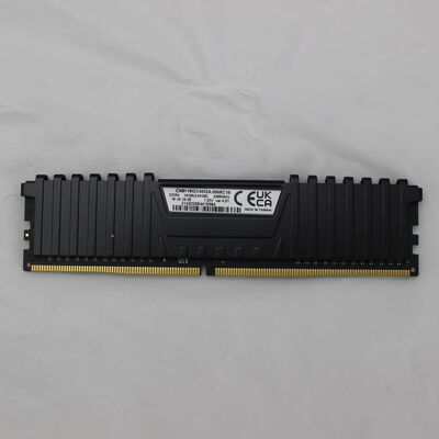 【通販センター】中古  PC4-21300 8GB デスクトップ用(DDR4-2666) 126165 