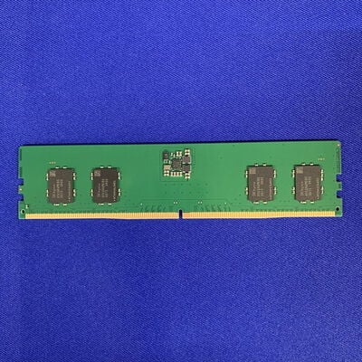 【横浜駅前店】中古  PC5-38400 8GB デスクトップ用 151530 